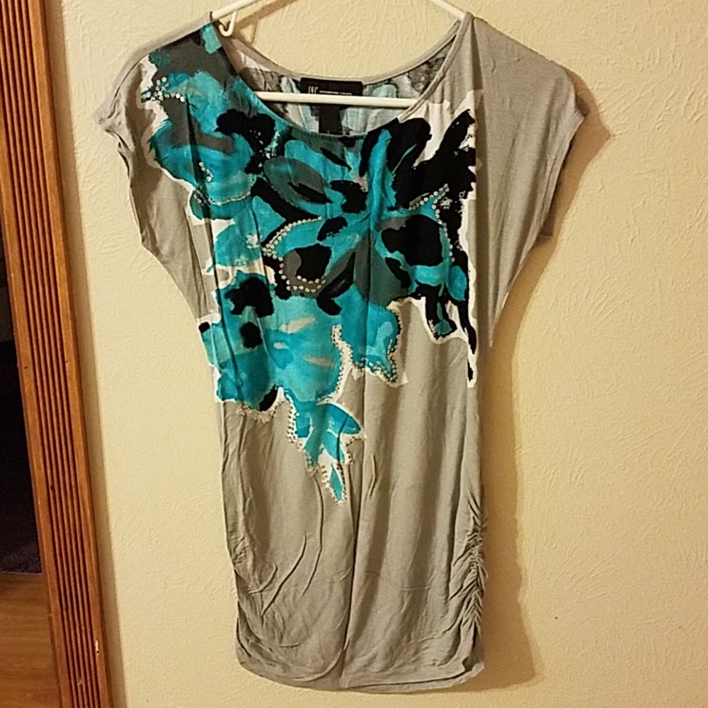 Women's clothing